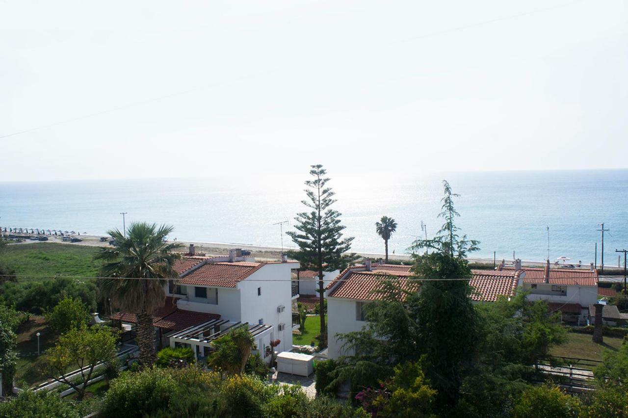 Possidi Aigaiopelagitika 2-Floor Beach House Kalandra Exterior foto